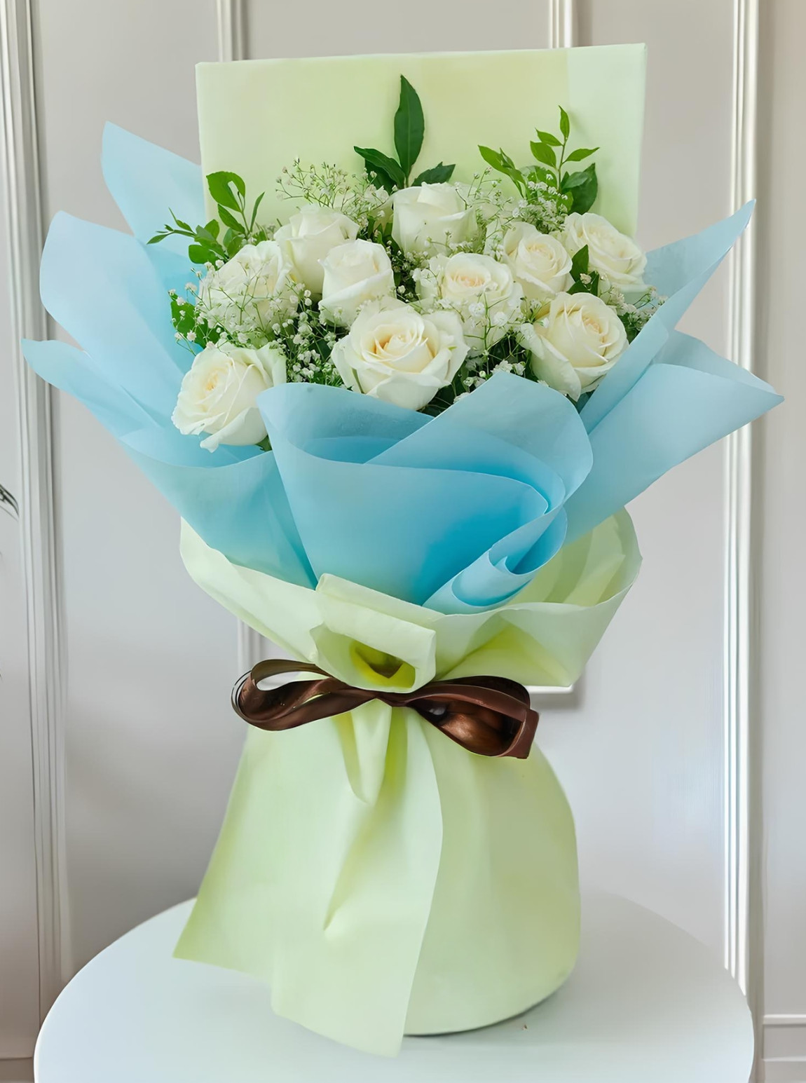 10 Tane Beyaz Gül Buketi