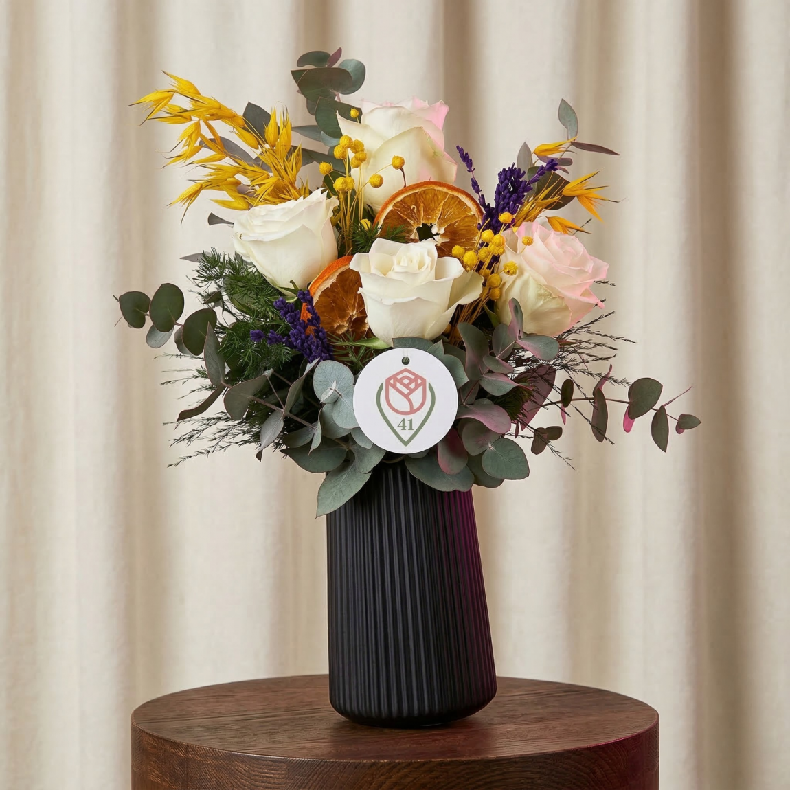 Beyaz Gül Esintili Rustik Tasarım