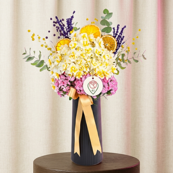 Bahar Güneşi Nergis Buketi