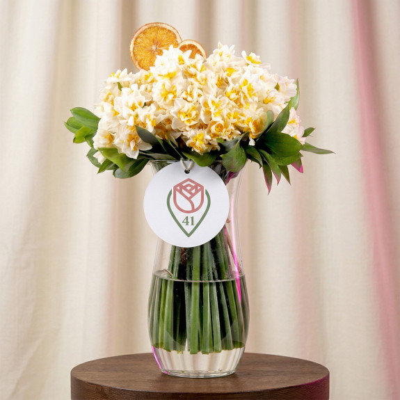 Baharın Müjdecisi Nergis Buketi