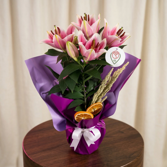 Büyüleyici Pembe Lilyum Bahçesi