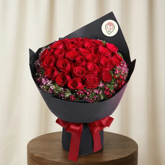 Büyülü Kızıl 33 Gül Buketi