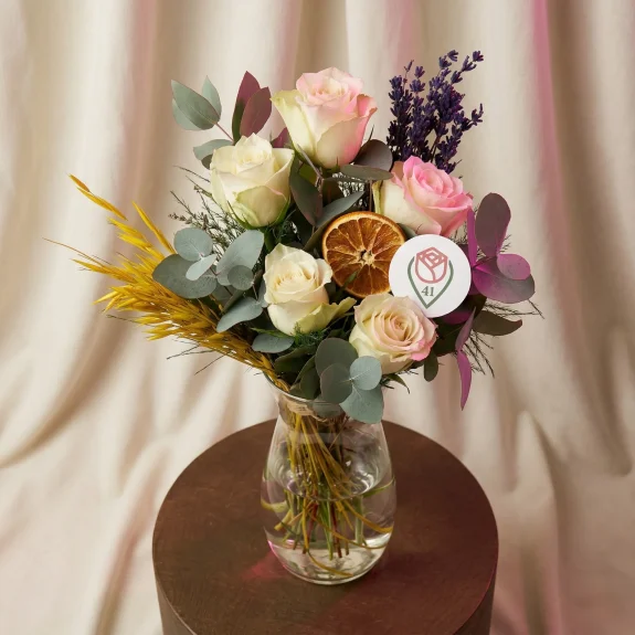 Destansı 5 Beyaz Gül Demeti