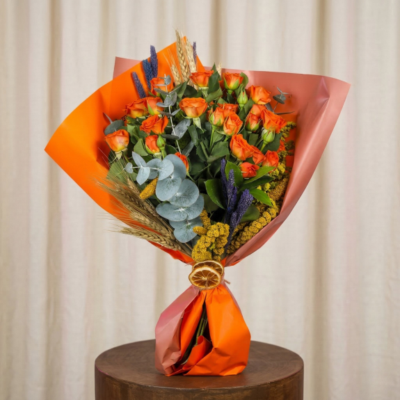 Enerji Dolu Turuncu Gül Buketi