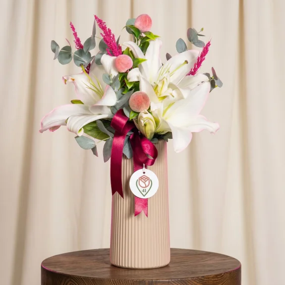 Modern Vazolu Beyaz Lilyum