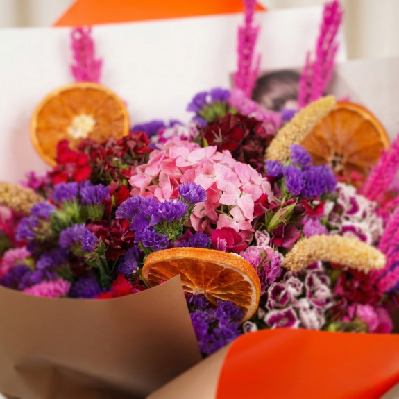 Turuncu Esintili Hüsnüyusuf Buketi