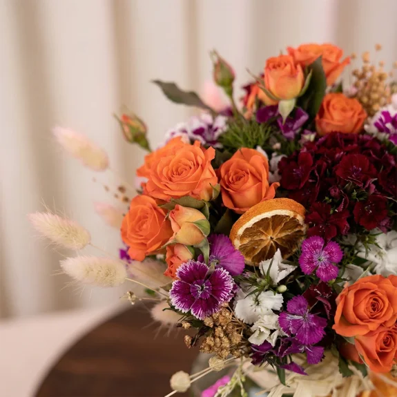 Turuncu Işıltı Buketi