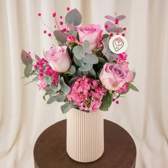 Zarif Lila Gül Aranjmanı