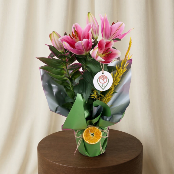 Zarif Pembe Lilyum Bahçesi