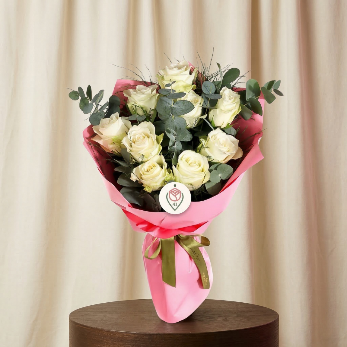 Toz Pembe Düşler Beyaz Gül Buketi