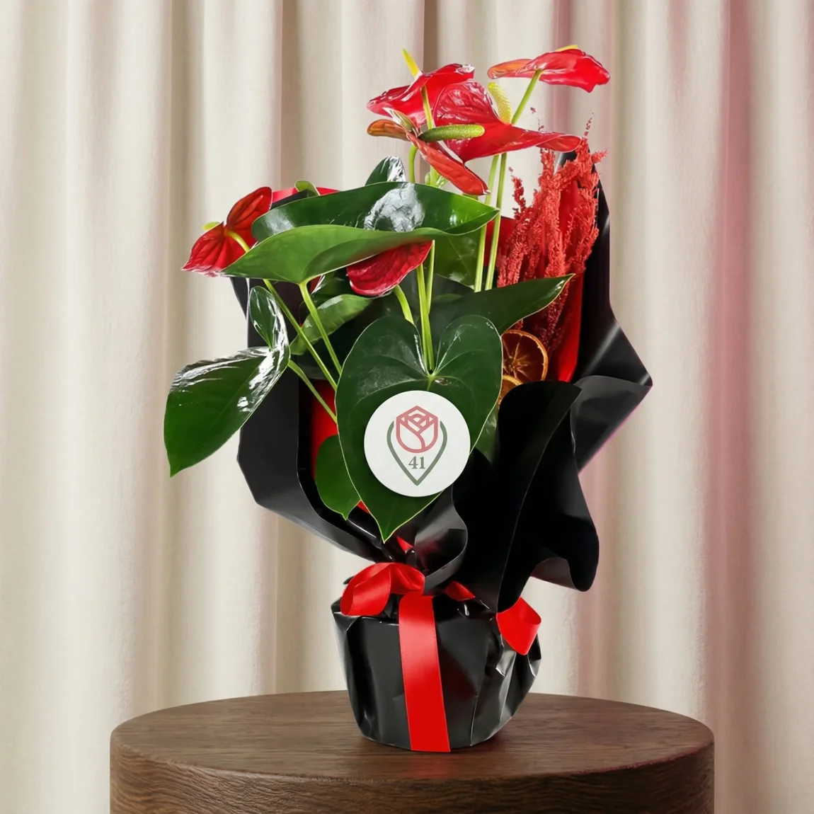 Tutkulu Kırmızı Antoryum Aranjmanı