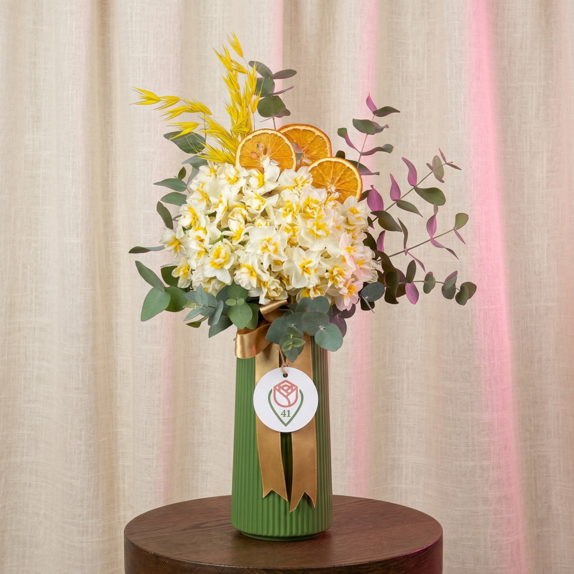 Zarif Güneş Işığı Nergis